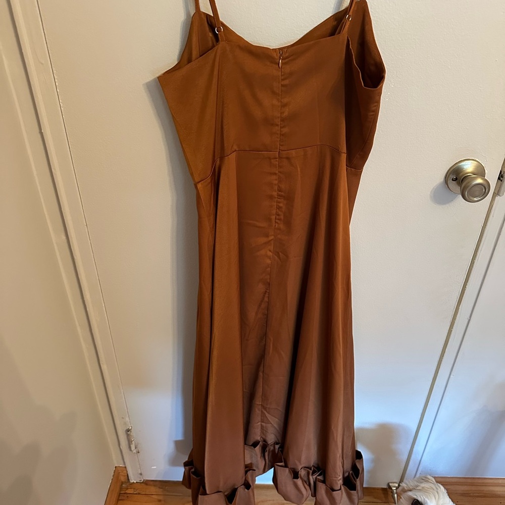 Dress - Picture 5 of 5
